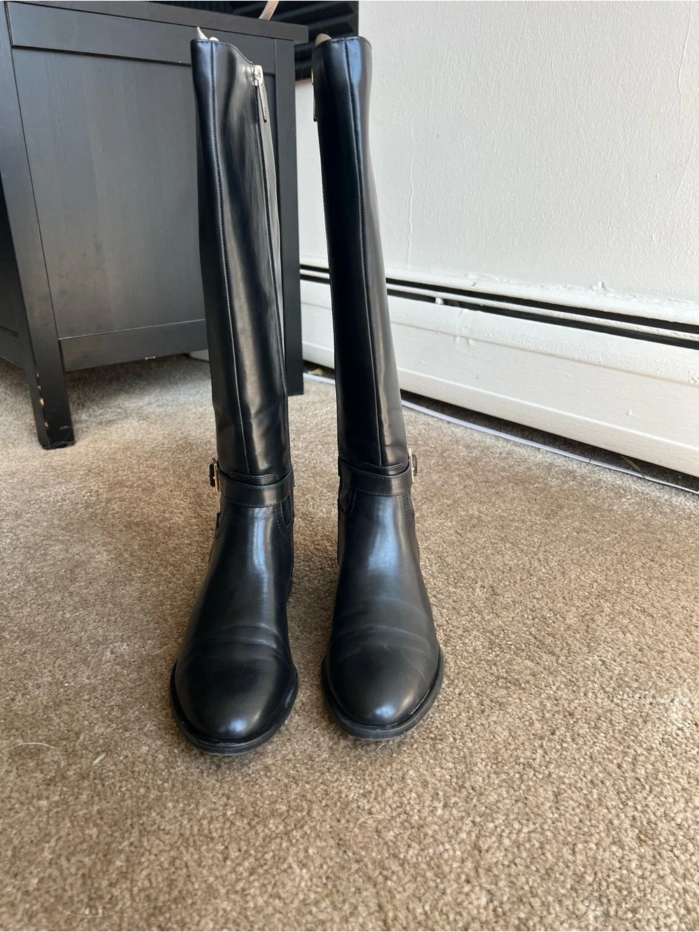 Tommy Hilfiger Black Knee-High Riding Boots – Size 7